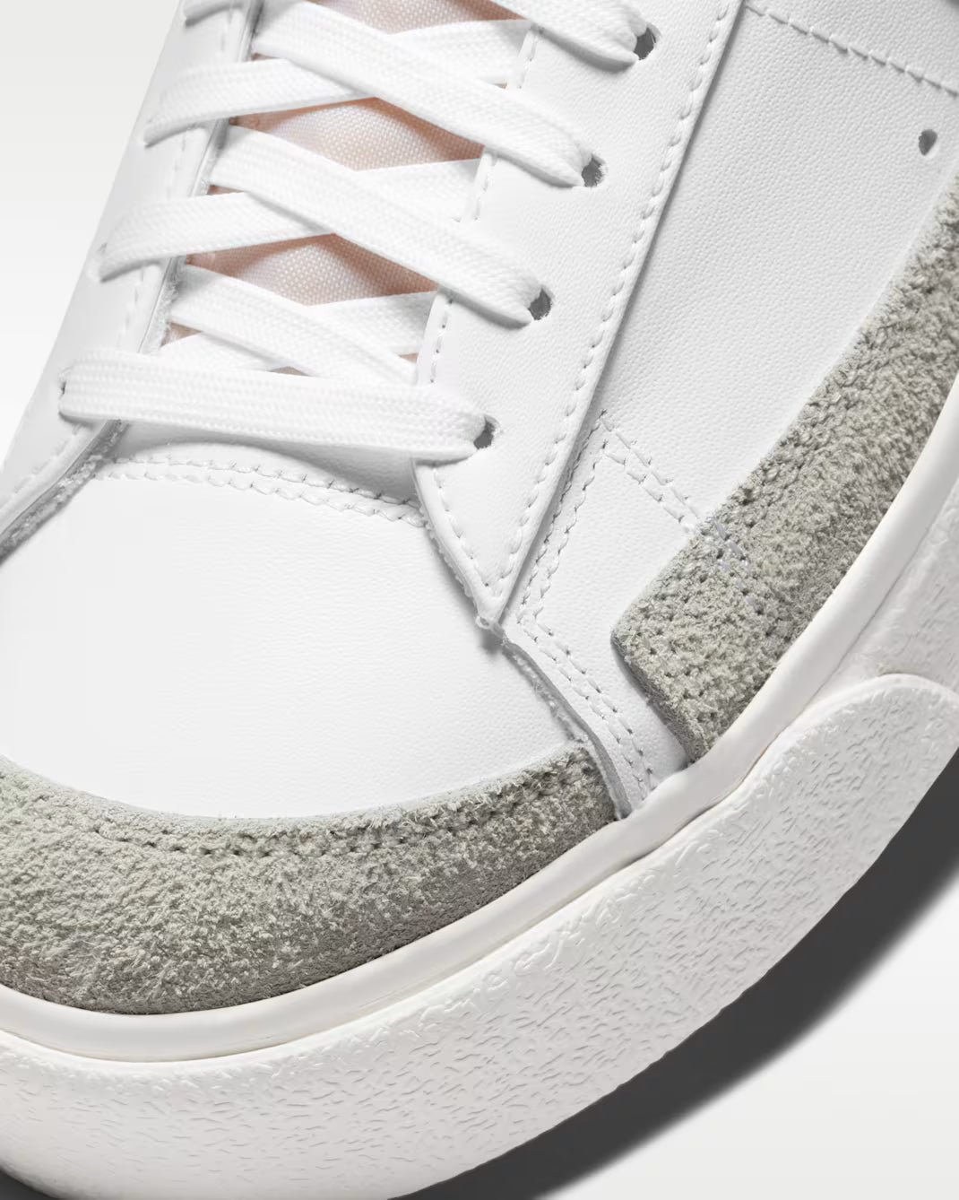 Nike Blazer Low 'White/Black'