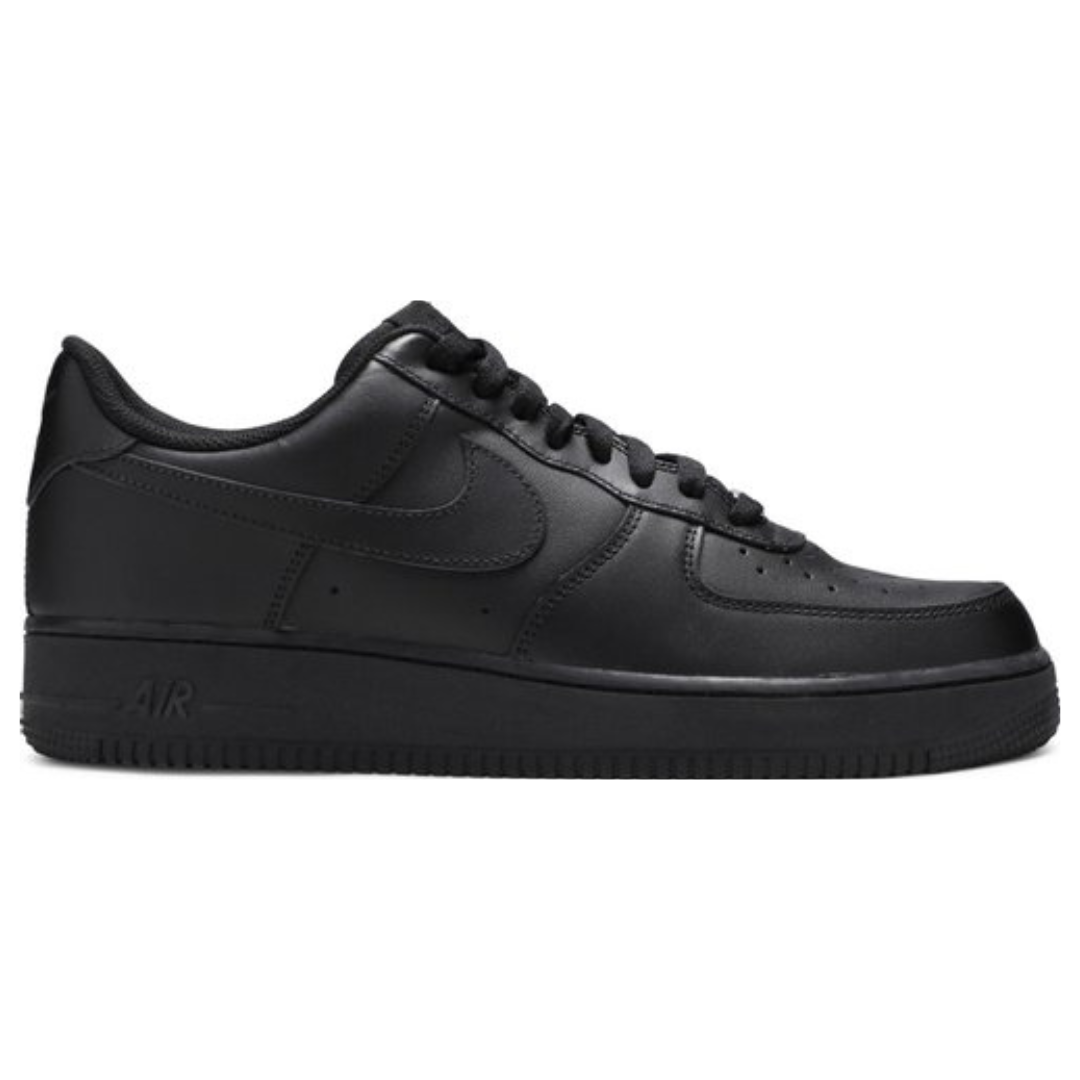 Nike Air Force 1 07 Triple Black